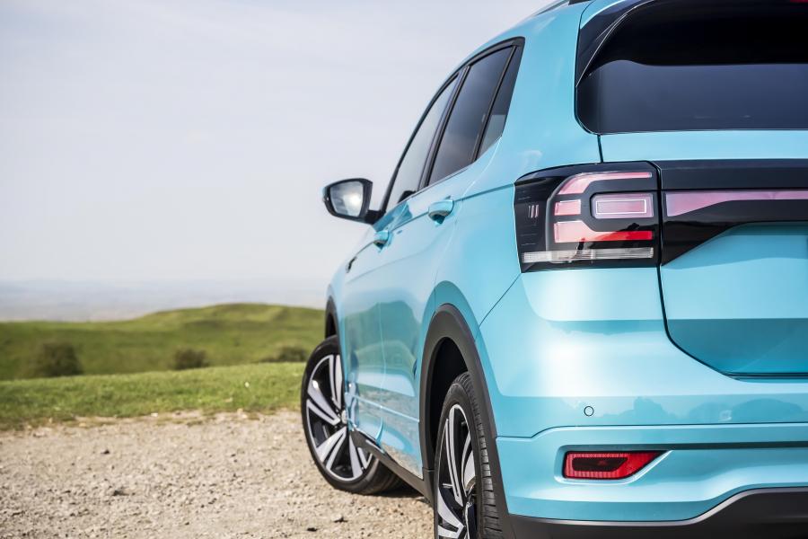 Детали экстерьера Volkswagen T-Cross R-Line 2019 года  (UK) (фото 8 из 19)